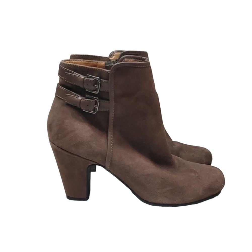 Sofft Womens Ankle Suede Heels Comfort Boots shoes sz 8.5 M